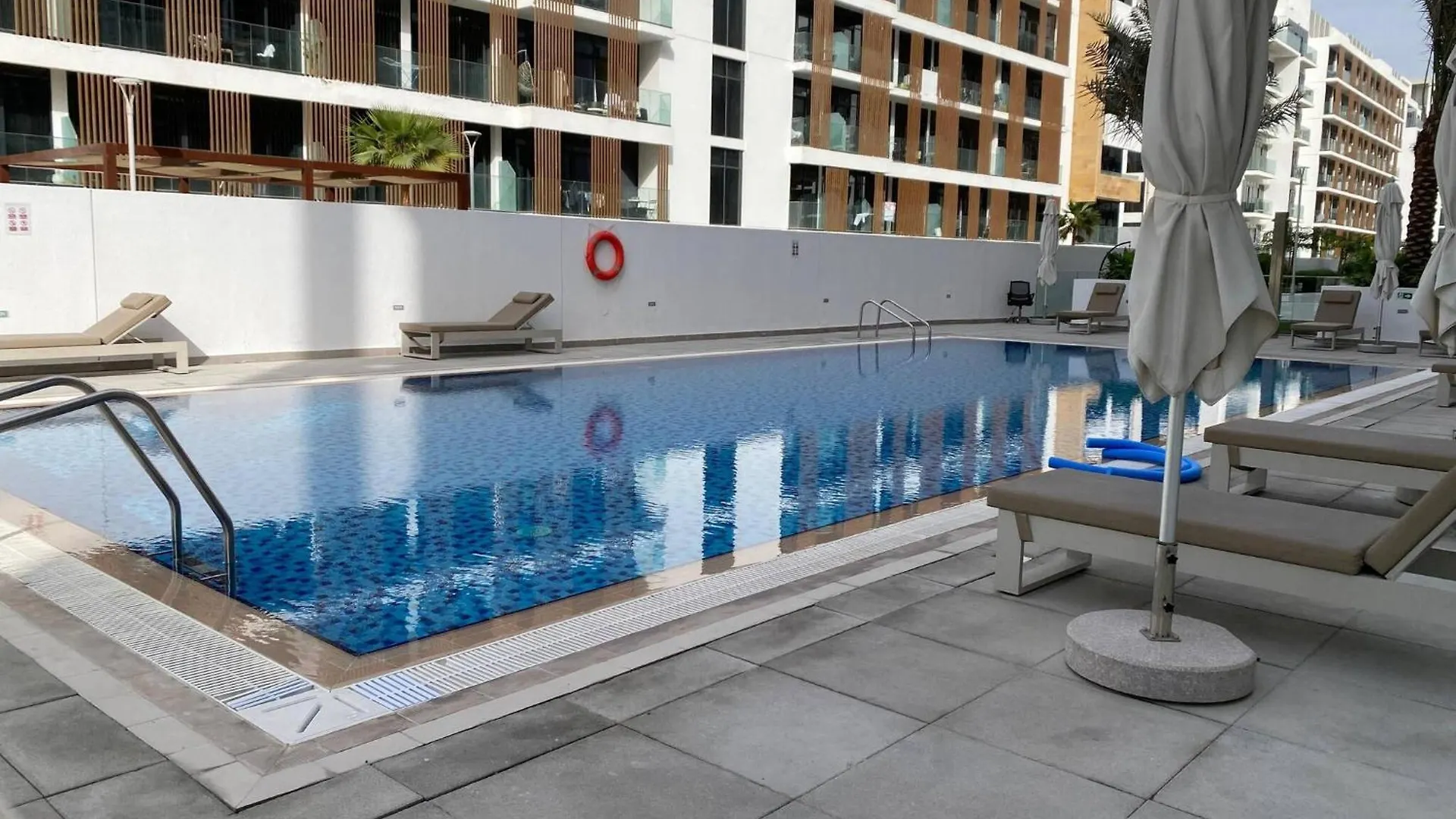 Burj Khalifa View Fully Furnished Apartment Dubai