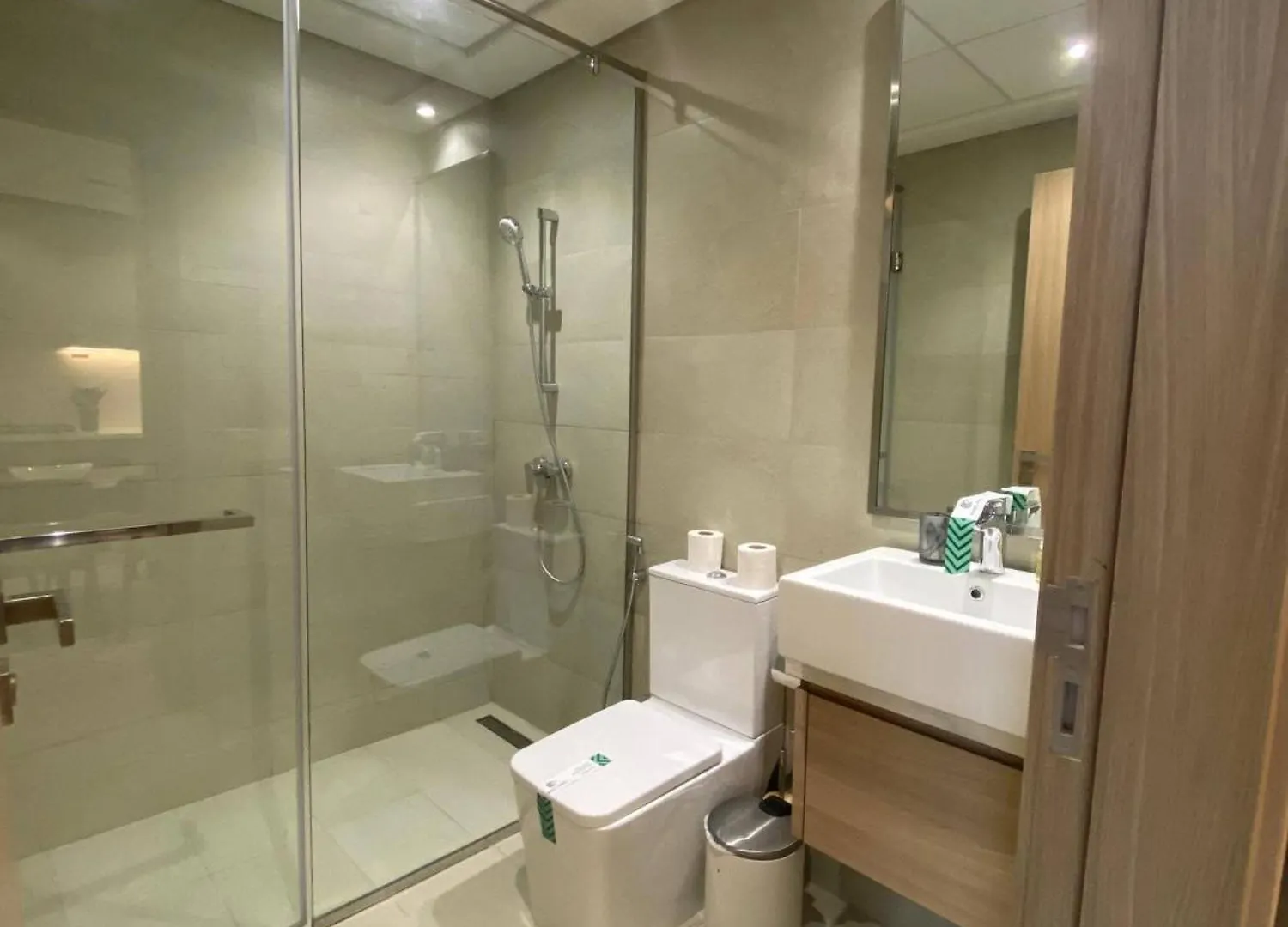 Burj Khalifa View Fully Furnished Apartment Dubai
